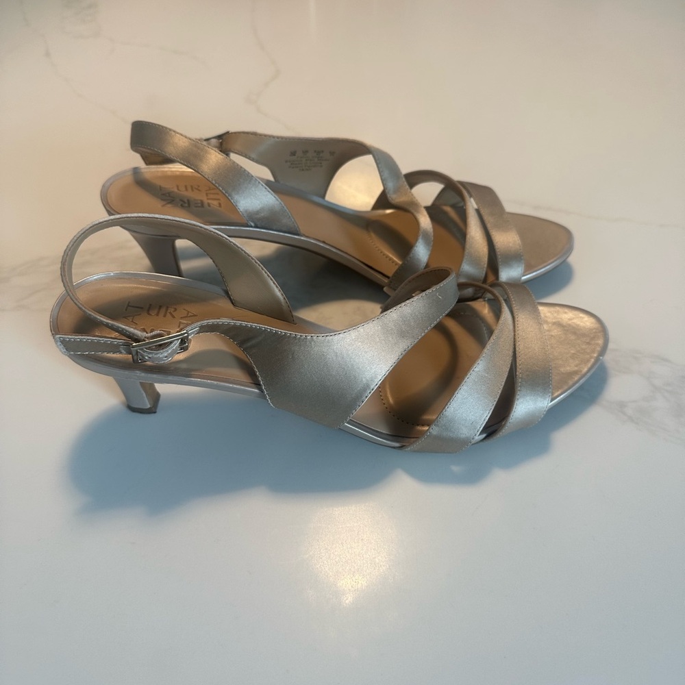Naturalizer Women’s  Taimi Champagne Satin Dressy Strappy Sandal, size 12.